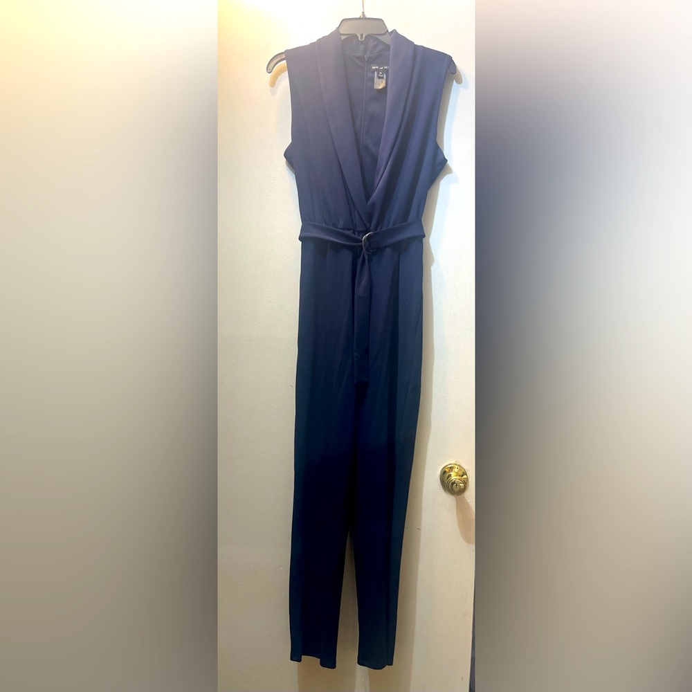 Kate and Lily one piece Jumper. Woman’s size 10 Navy Blue Jumper‎